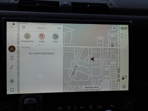 New 2026 Land Rover Defender 110 X-Dynamic SE image 22