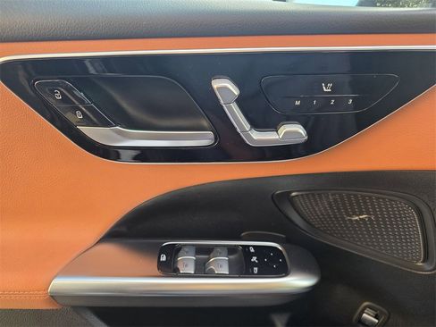 Used 2023 Mercedes-Benz C 300 4MATIC Sedan image 30