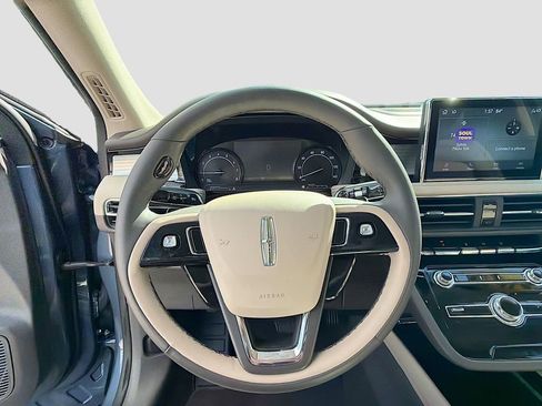 Used 2022 Lincoln Corsair Standard image 37