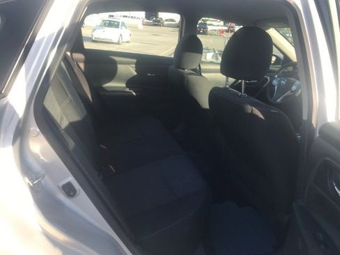 Used 2015 Nissan Altima 2.5 S w/ Power Driver Seat Package image 6