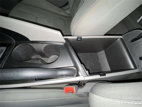 Used 2024 Hyundai Elantra SEL image 21