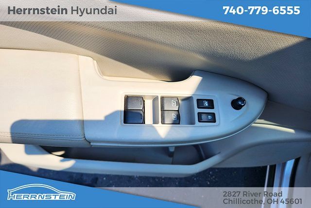 Used 2013 Nissan Quest SV w/ Value Cargo Pkg FWD image 12