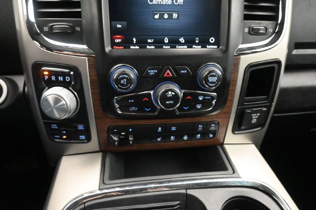 Used 2018 RAM 1500 Laramie w/ Convenience Group AWD/4WD image 11