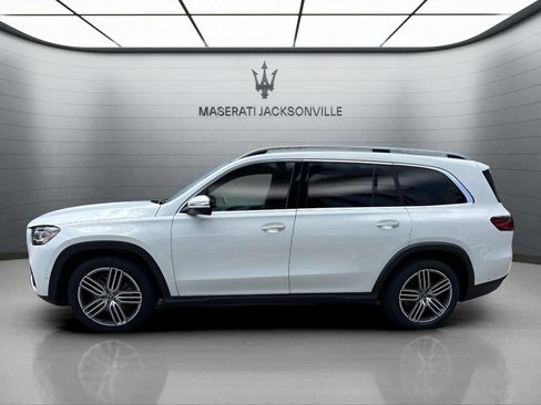 Used 2024 Mercedes-Benz GLS 450 4MATIC image 12