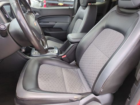 Used 2015 Chevrolet Colorado Z71 RWD image 16