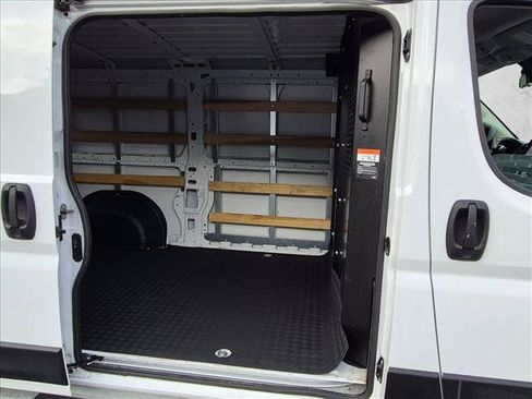 Used 2025 RAM ProMaster 2500 w/ U-Haul Equipment Group FWD image 4