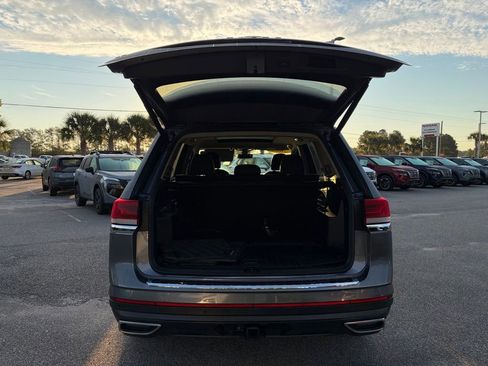 Used 2025 Volkswagen Atlas SE image 5