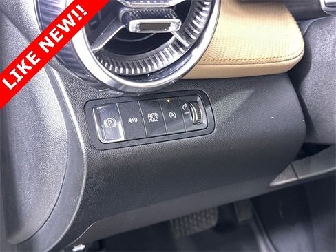 Used 2025 Chevrolet Equinox ACTIV w/ Safety and Technology Package image 18