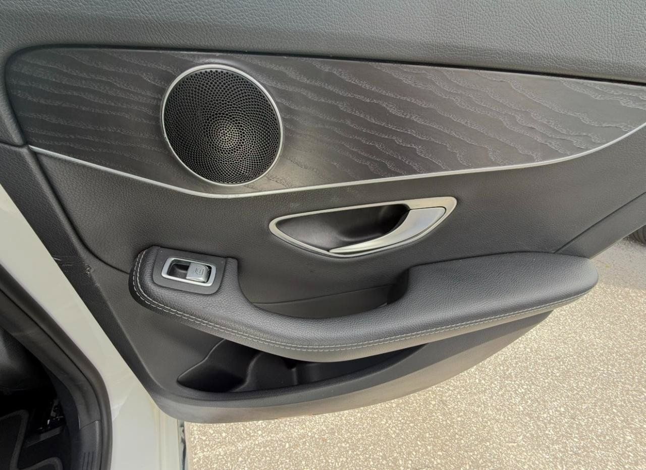 Used 2017 Mercedes-Benz C 300 Sedan image 16