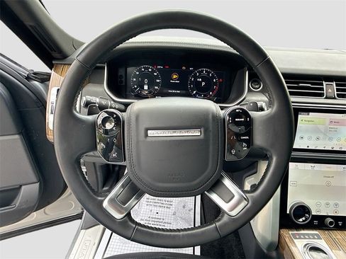 Used 2019 Land Rover Range Rover HSE image 12