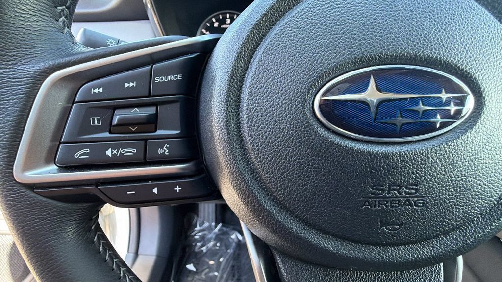 Used 2024 Subaru Outback Premium AWD/4WD image 19