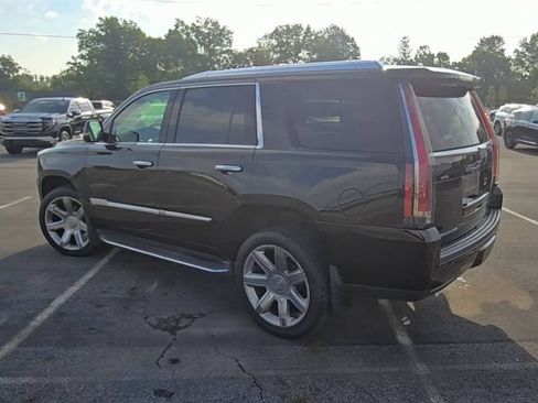 Used 2016 Cadillac Escalade Luxury AWD/4WD image 7
