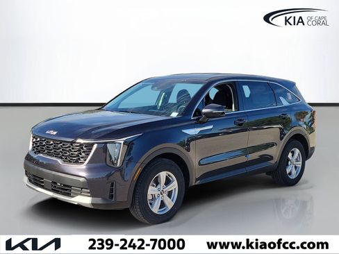 New 2026 Kia Sorento LX FWD image 3