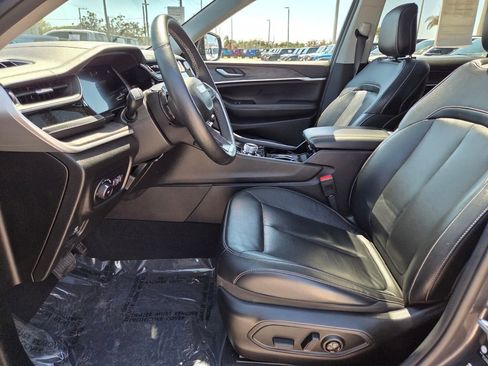 Used 2022 Jeep Grand Cherokee L Limited image 25