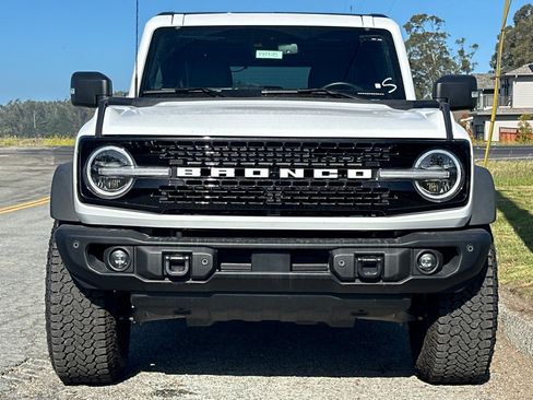 Used 2025 Ford Bronco Badlands AWD/4WD image 8