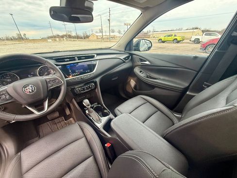 Used 2022 Buick Encore GX Essence w/ Experience Buick Package image 12