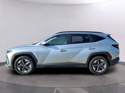 Used 2025 Hyundai Tucson SEL FWD image 3
