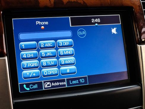 Used 2013 Cadillac Escalade Platinum RWD image 38