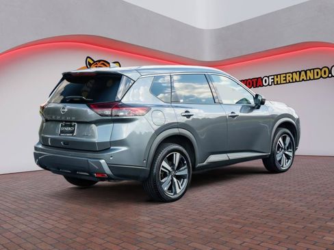 Used 2026 Nissan Rogue SL AWD/4WD image 6