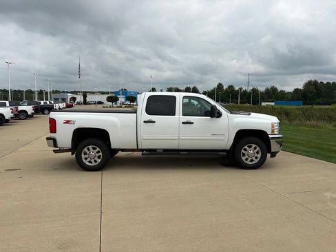 Used 2014 Chevrolet Silverado 2500 LT w/ Interior Plus Package AWD/4WD image 7