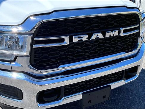 Used 2024 RAM 3500 Tradesman w/ Chrome Appearance Group AWD/4WD image 33