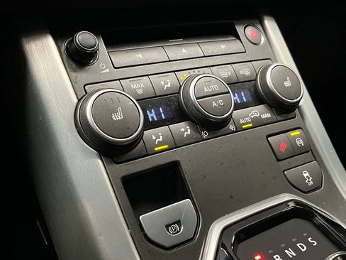 Used 2015 Land Rover Range Rover Evoque Pure Plus image 10