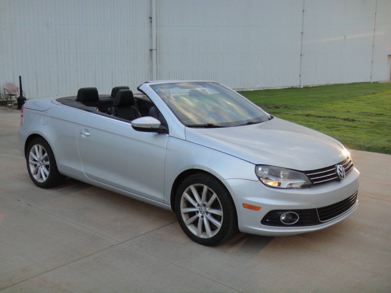Used 2012 Volkswagen Eos Komfort FWD image 4