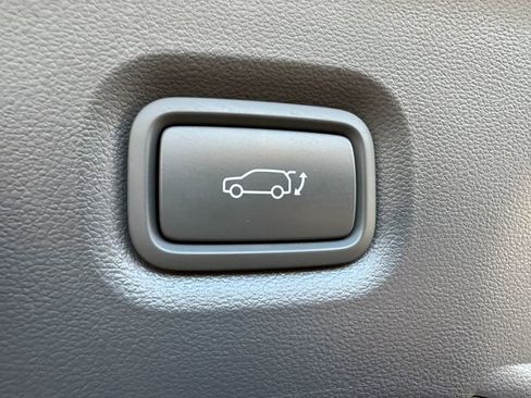 Used 2024 Hyundai Ioniq 5 Limited image 14