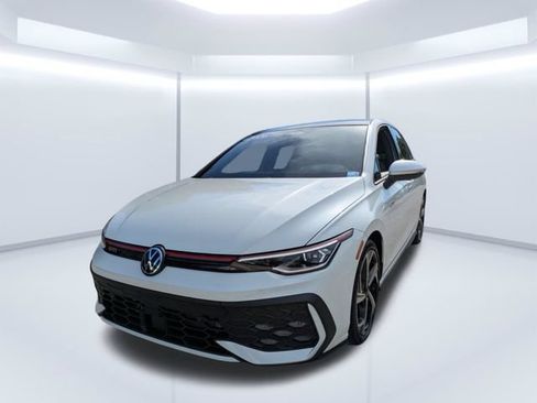 Used 2026 Volkswagen GTI SE FWD image 8