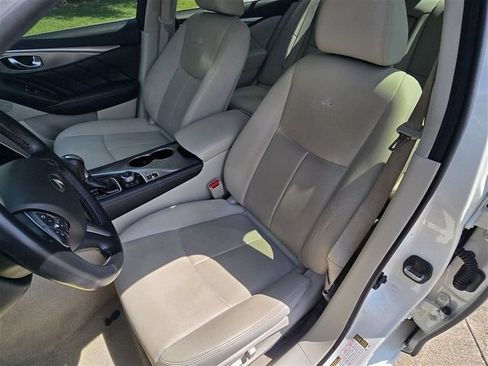 Used 2014 INFINITI Q50 Premium w/ Navigation Package RWD image 11