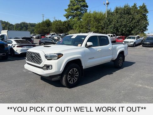 Used 2023 Toyota Tacoma TRD Sport AWD/4WD image 3