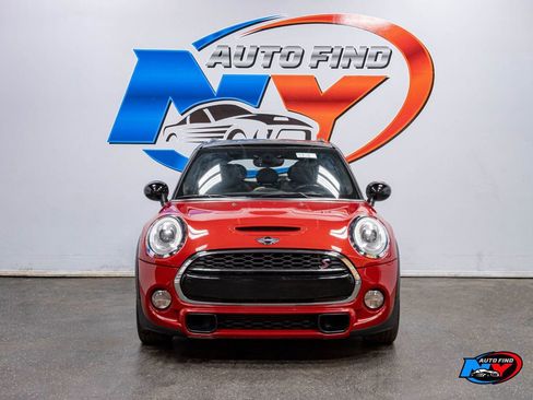 Used 2017 MINI Cooper S image 8