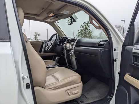 Used 2013 Toyota 4Runner Limited image 31