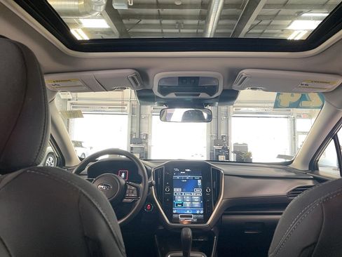 Used 2024 Subaru Crosstrek 2.0i Premium image 18