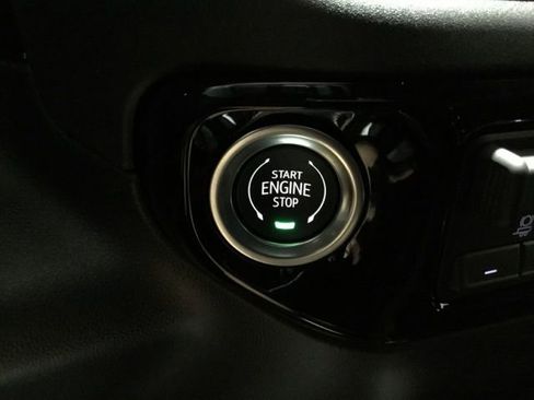 New 2025 GMC Sierra 1500 SLT w/ SLT Premium Package image 44