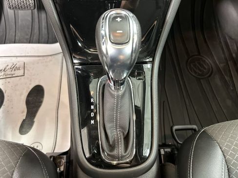 Used 2019 Buick Encore Preferred AWD/4WD image 17