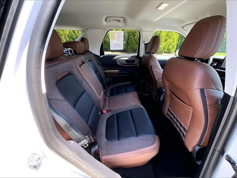 Used 2025 Ford Bronco Sport Outer Banks AWD/4WD image 16