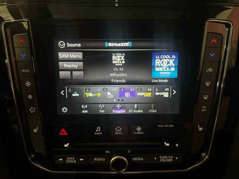Used 2020 INFINITI QX80 Luxe w/ Proassist Package AWD/4WD image 40