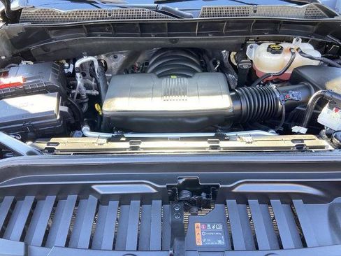 Certified 2024 GMC Sierra 1500 SLE image 24