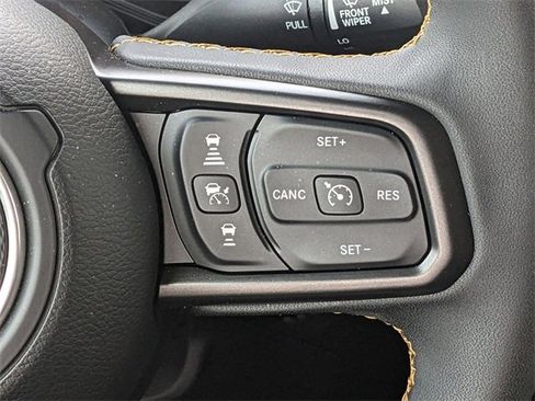 Certified 2024 Jeep Gladiator Sport image 16