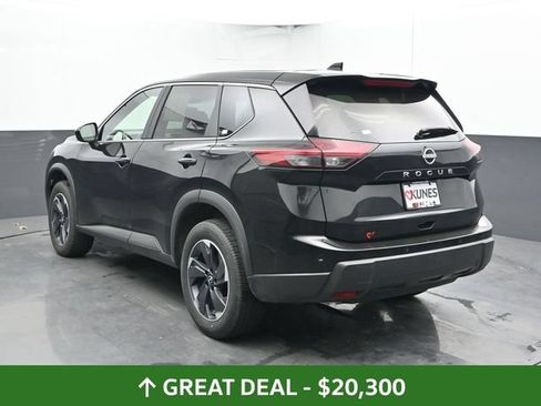 Used 2025 Nissan Rogue SV FWD image 12