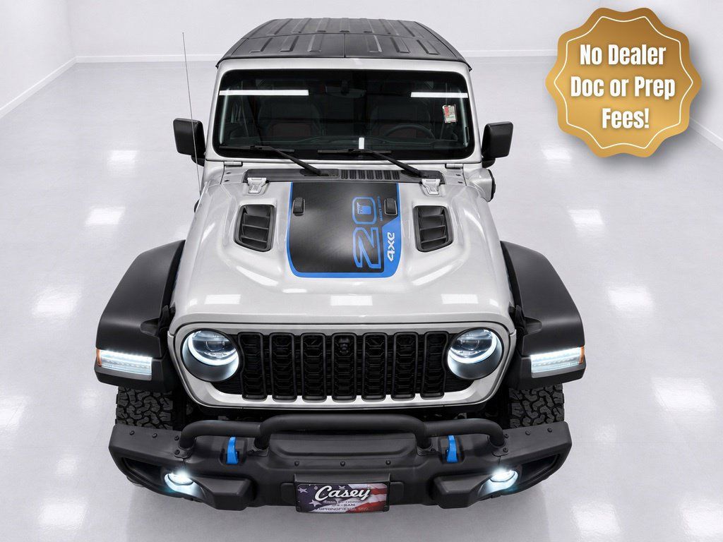 Used 2023 Jeep Wrangler Unlimited Rubicon 4xe AWD/4WD image 3