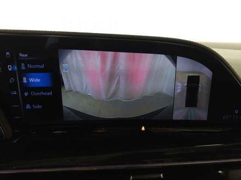 Used 2023 Cadillac Escalade ESV Sport AWD/4WD image 31