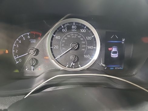 Used 2021 Toyota Corolla LE image 13