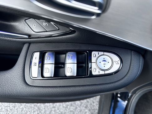 Certified 2022 Mercedes-Benz GLC 300 image 28