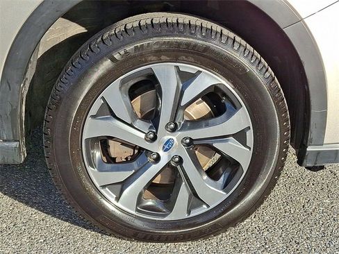 Used 2020 Subaru Outback Limited image 8