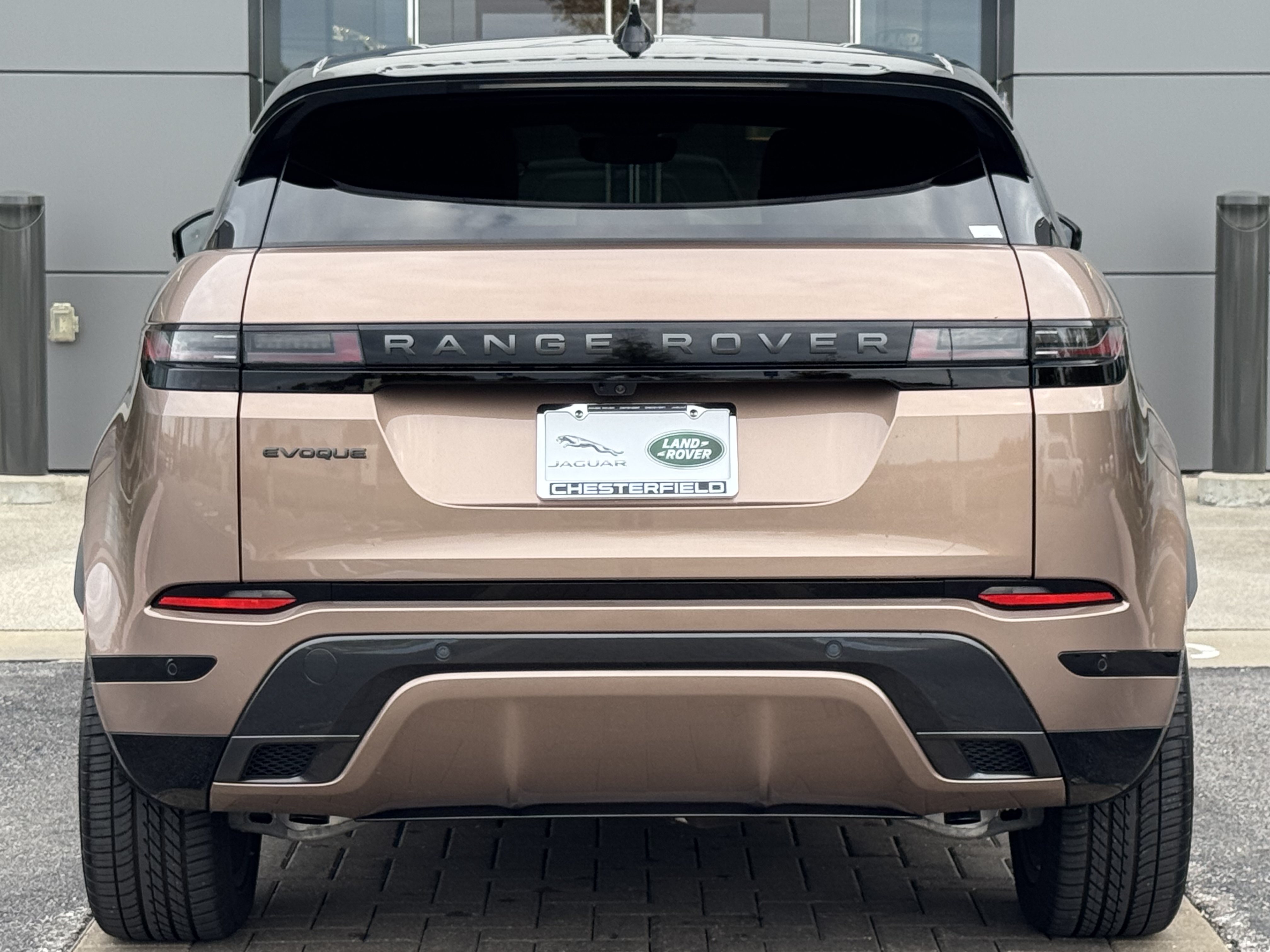 Certified 2026 Land Rover Range Rover Evoque Dynamic SE AWD/4WD image 7