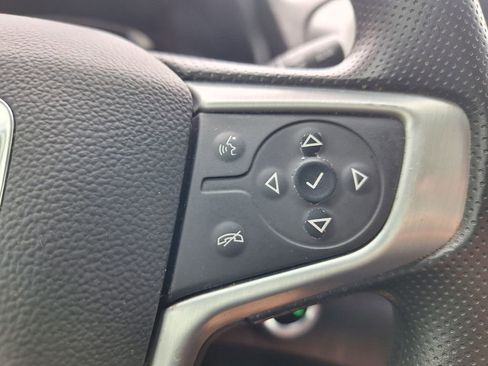 Used 2024 GMC Terrain SLE FWD image 14