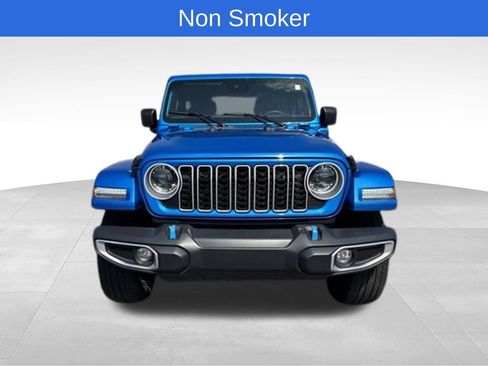 Used 2024 Jeep Wrangler Unlimited Sahara AWD/4WD image 11