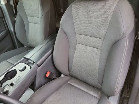 Used 2024 Nissan Rogue SV AWD/4WD image 11